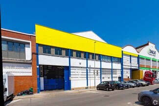 Plus de détails pour Industriel/Logistique à louer