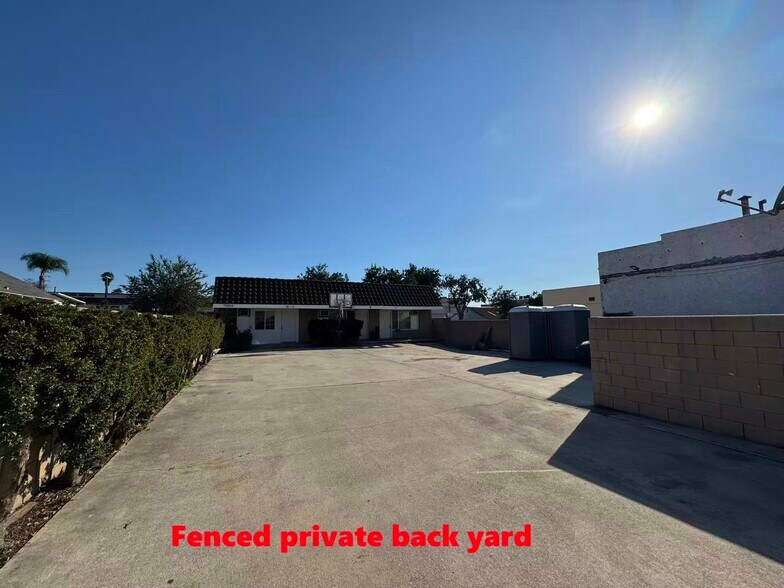 15854 Main St, La Puente, CA à louer - Photo de l’immeuble – Image 2 sur 4