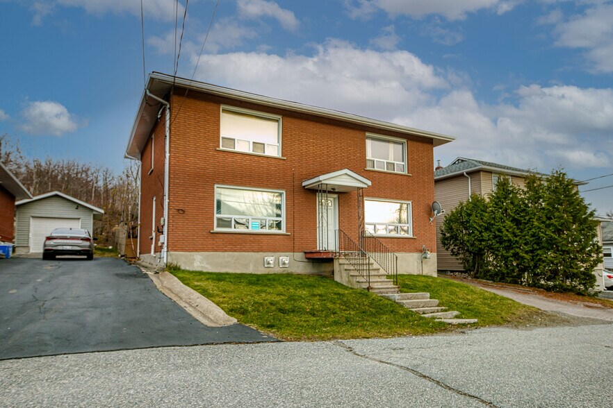 372 Marshall Ln, Sudbury, ON à vendre - Photo de l’immeuble – Image 2 sur 30