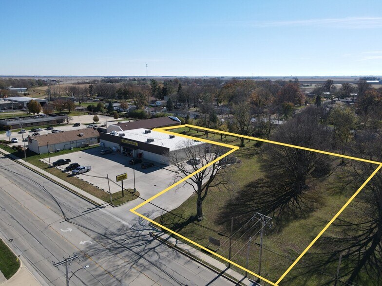 205 E Southline Rd, Tuscola, IL à vendre - Photo principale – Image 1 sur 4