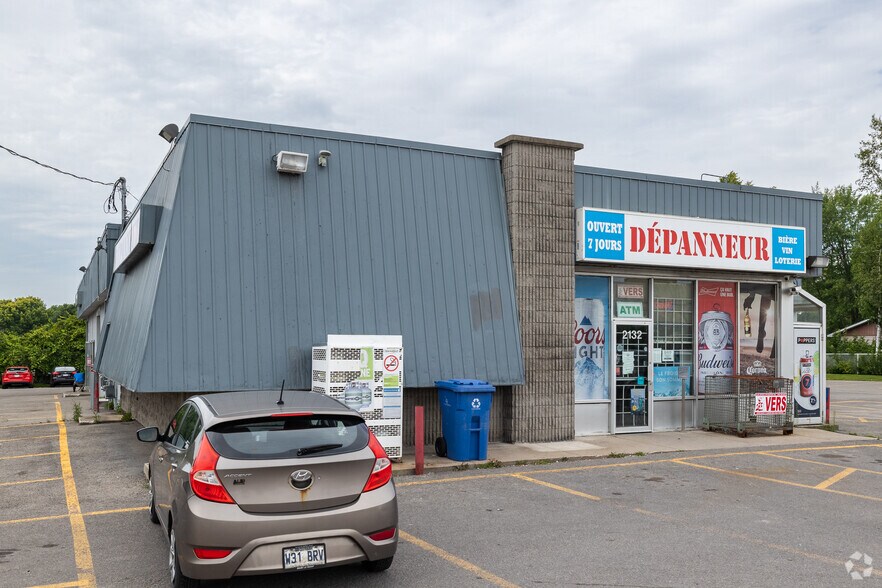 2132 Boul Du Curé-Labelle, Saint-jerome, QC à louer - Photo principale – Image 1 sur 3