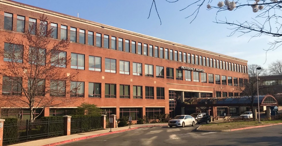 1140 Varnum St NE, Washington, DC à louer - Photo de l’immeuble – Image 1 sur 1