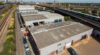 Plus de détails pour Culvert Pl, Londres - Industriel/Logistique à louer