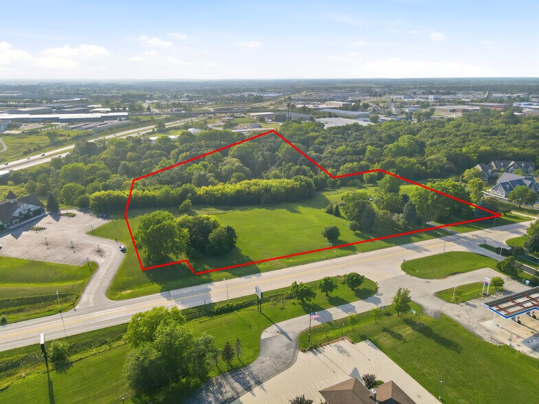 N5702 S Main St, Fond Du Lac, WI à vendre - Photo de l’immeuble – Image 3 sur 9