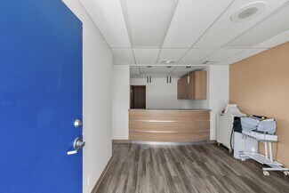 Plus de détails pour 8719 Woodley Ave, North Hills, CA - Bureau/Médical à louer