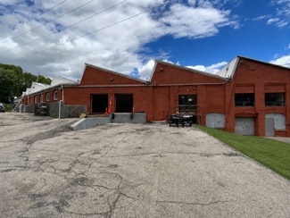 Plus de détails pour 129 Brookside Ave, West Warwick, RI - Industriel/Logistique à louer
