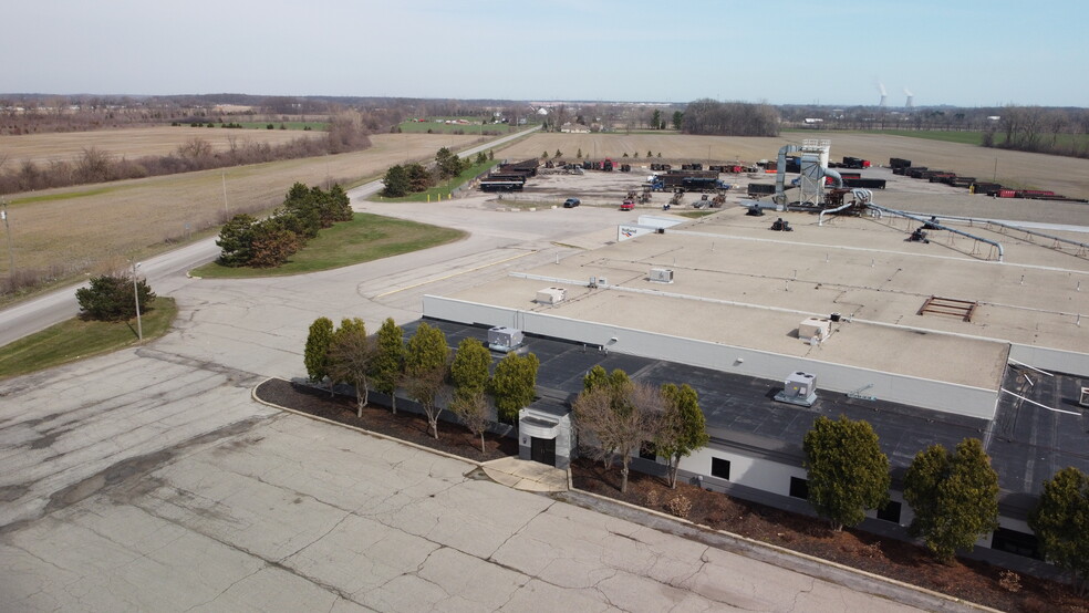 7986 N Telegraph Rd, Newport, MI à louer - Photo de l’immeuble – Image 1 sur 27
