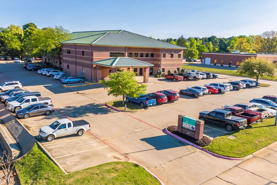1902 Moores Ln, Texarkana, TX à louer - Photo de l’immeuble – Image 3 sur 6
