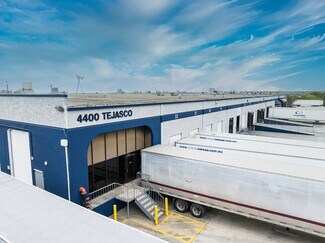Plus de détails pour 4400-4448 Tejasco, San Antonio, TX - Industriel/Logistique à louer