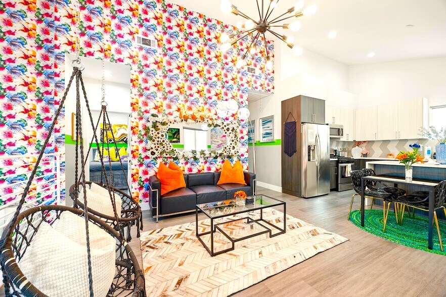 5853 Vineland Ave, North Hollywood, CA à vendre - Photo de l’immeuble – Image 2 sur 12