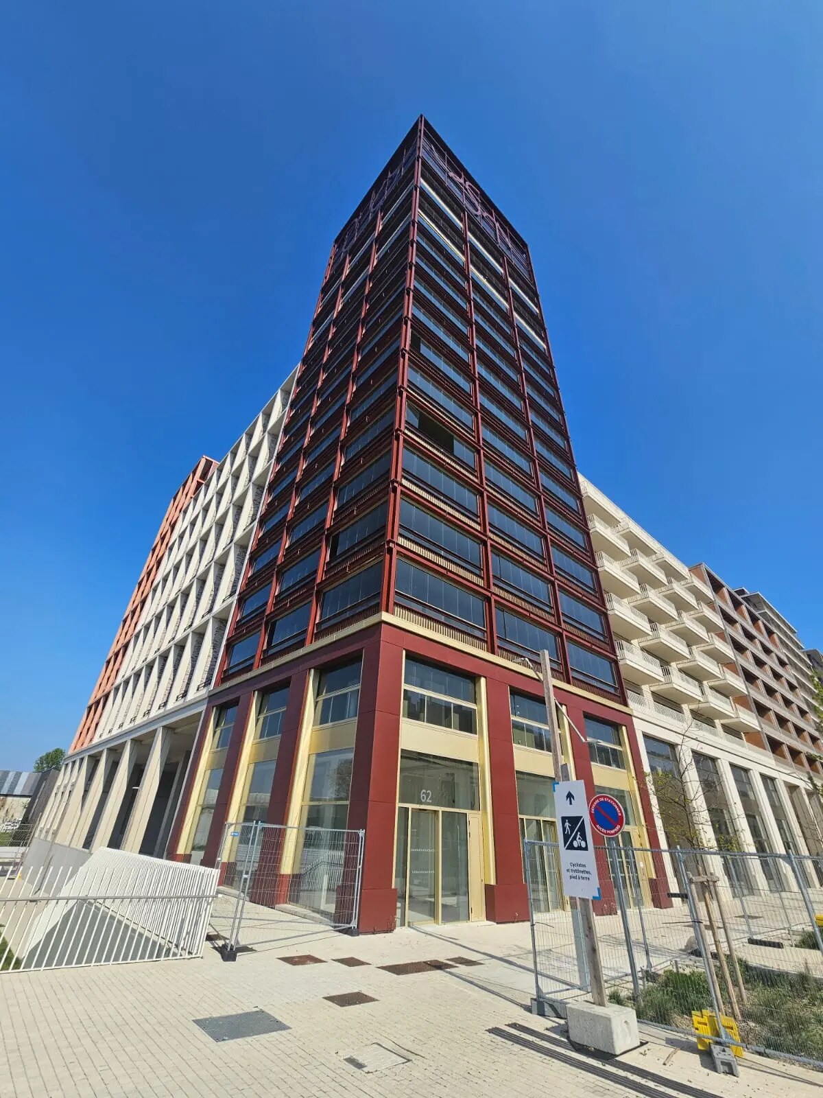 Bureau dans Saint-Denis à louer Photo de l’immeuble– Image 1 sur 15