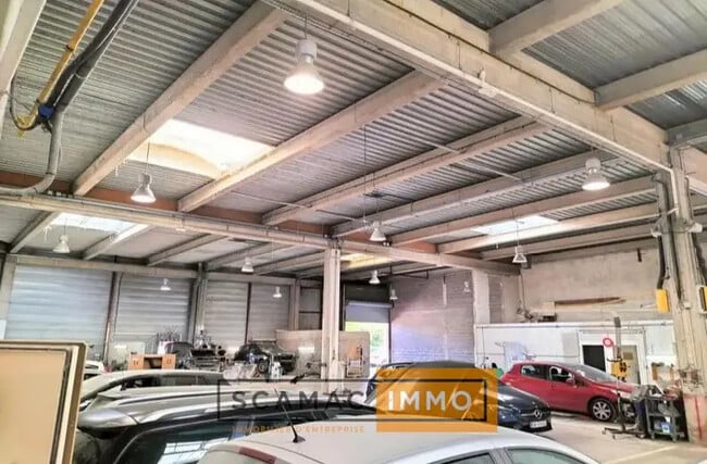 Plus de détails pour Bureau, Industriel/Logistique à louer