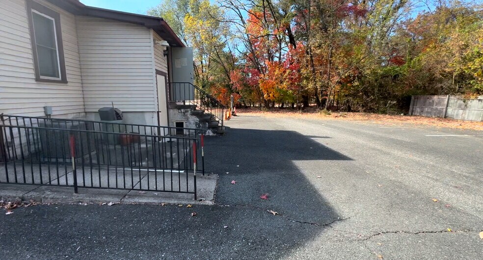 1868 Greentree Rd, Cherry Hill, NJ à vendre - Photo de l’immeuble – Image 3 sur 9