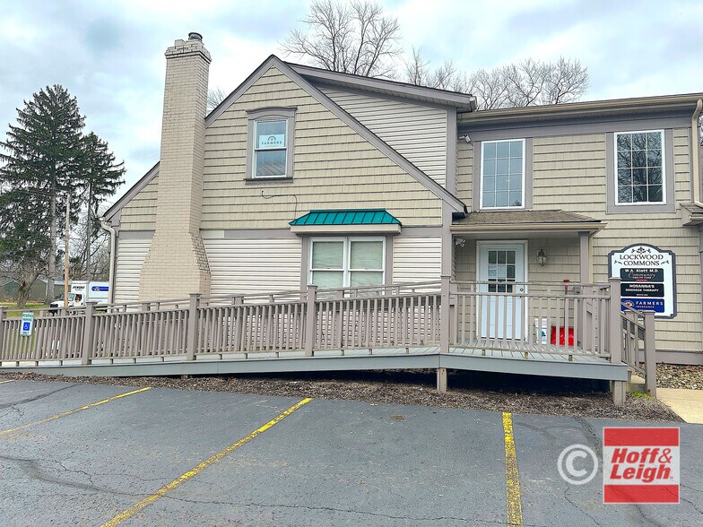 3614 Manchester Rd, Akron, OH à louer - Photo de l’immeuble – Image 2 sur 6
