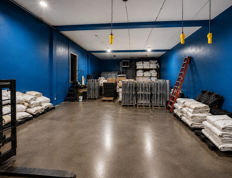 81 Sheridan Blvd, Inwood, NY à vendre - Photo de l’immeuble – Image 3 sur 4