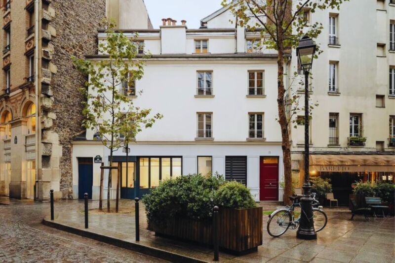 6 Rue Saint-Spire, Paris à louer Photo de l’immeuble– Image 1 sur 14