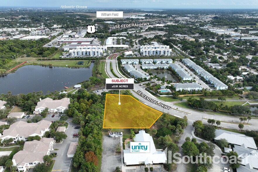 211 SE Central Pky, Stuart, FL à vendre - Photo de l’immeuble – Image 2 sur 7
