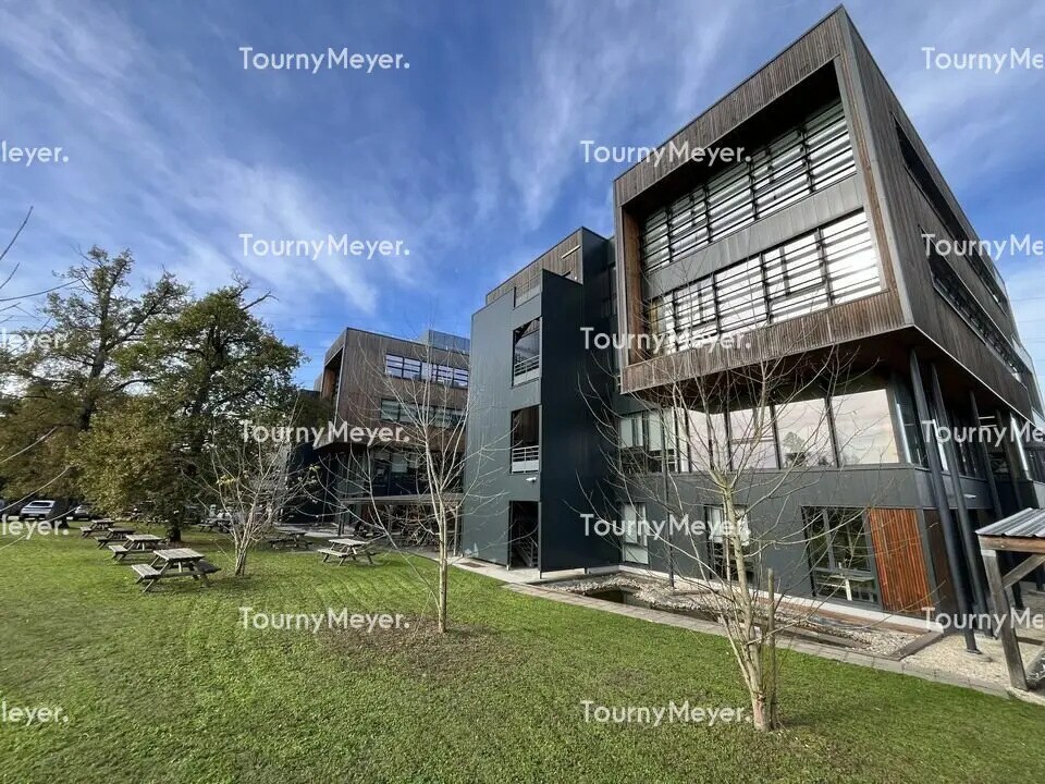 Bureau dans Mérignac à louer Photo de l’immeuble– Image 1 sur 9