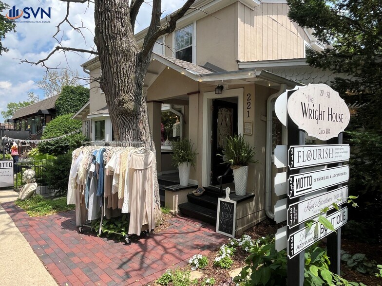 217 S Third St, Geneva, IL à louer - Photo de l’immeuble – Image 3 sur 8