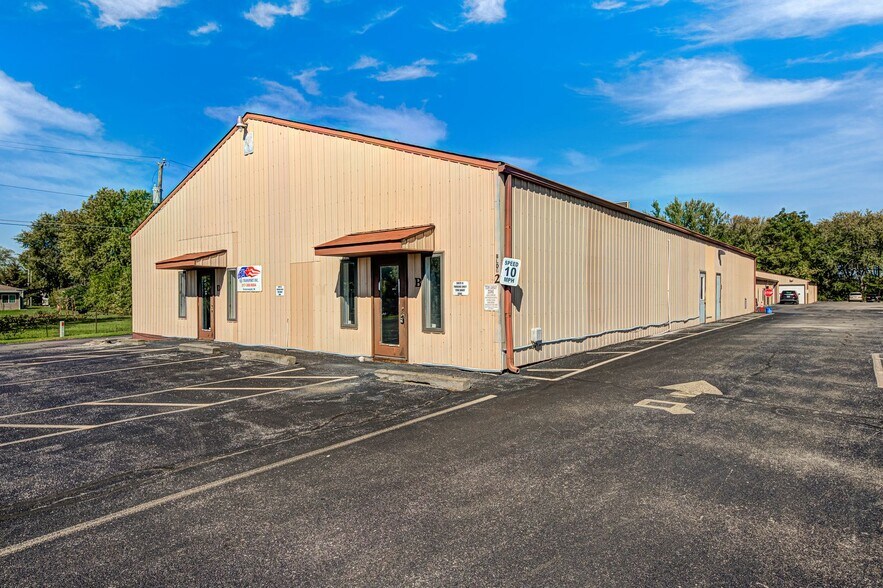 5342 Elmwood Ave, Indianapolis, IN à louer - Photo intérieure – Image 3 sur 11