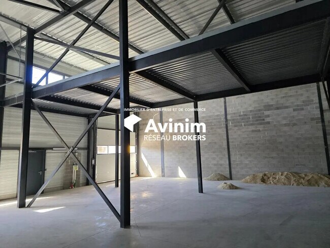 Plus de détails pour Industriel/Logistique à vendre