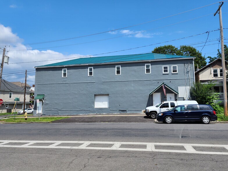 744 Park Ave, Syracuse, NY à vendre - Photo de l’immeuble – Image 1 sur 52