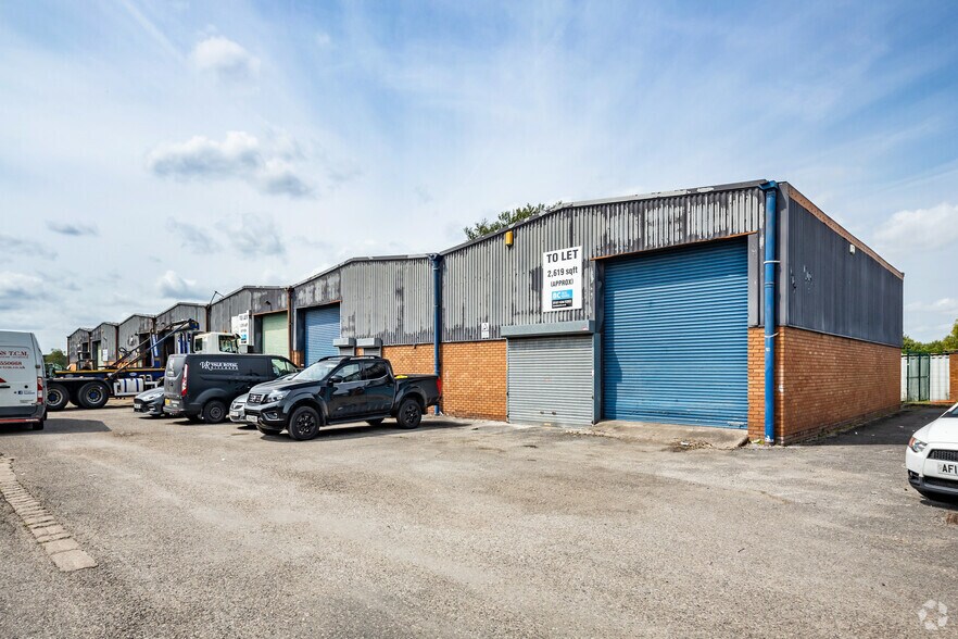 Road Three, Winsford à louer - Photo principale – Image 1 sur 2