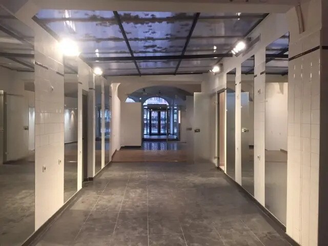 Local commercial dans Lyon à louer - Photo de l’immeuble – Image 1 sur 17