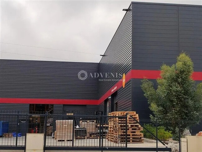 Plus de détails pour Industriel/Logistique à louer