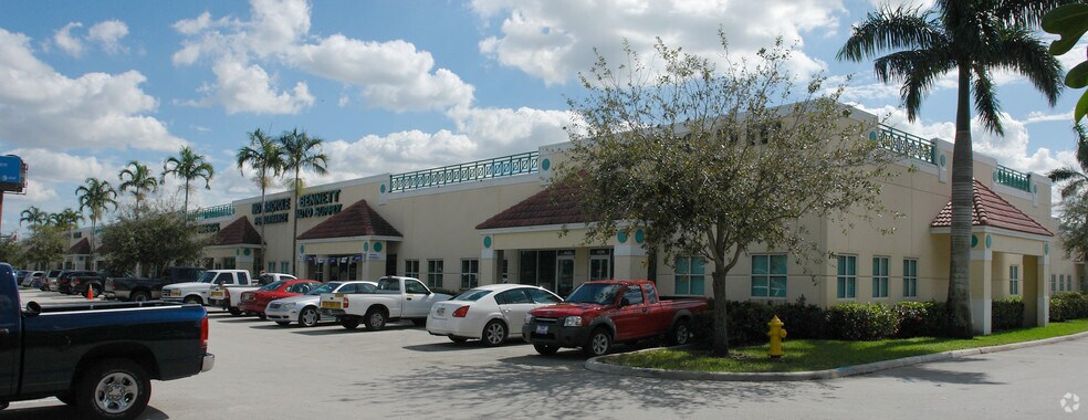 11850 W State Road 84, Davie, FL à louer - Photo de l’immeuble – Image 2 sur 3