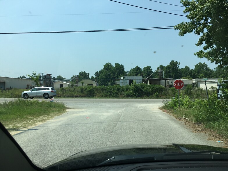 1800 Greeleyville Hwy, Manning, SC à vendre - Photo principale – Image 1 sur 27