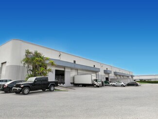 Plus de détails pour 5535-5545 NW 35th Ave, Fort Lauderdale, FL - Industriel/Logistique à louer