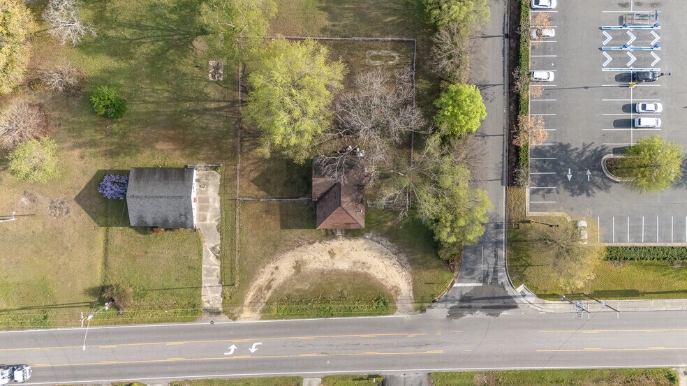 549 E New Hope Rd, Goldsboro, NC à vendre - Photo de l’immeuble – Image 3 sur 13