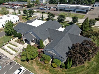 Plus de détails pour 1970 N Broad St, Lansdale, PA - Bureau/Médical à louer
