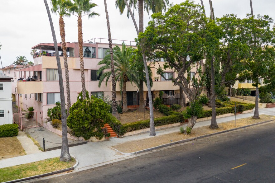 1125 S Westmoreland Ave, Los Angeles, CA à vendre - Photo de l’immeuble – Image 2 sur 30