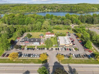 Plus de détails pour 1415-1427 S Milford Rd, Highland, MI - Local commercial, Local d'activités à louer