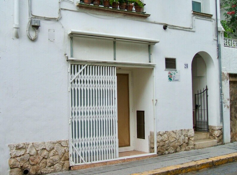 Local commercial dans Sitges, Barcelona à louer - Photo de l’immeuble – Image 1 sur 2