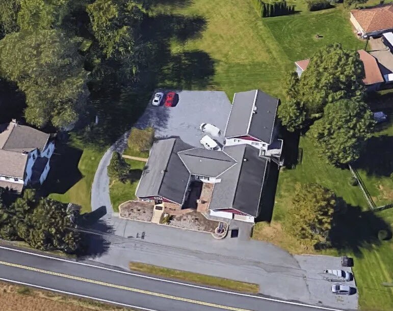 8465-8467 Airport Rd, Bath, PA à vendre Photo de l’immeuble– Image 1 sur 16