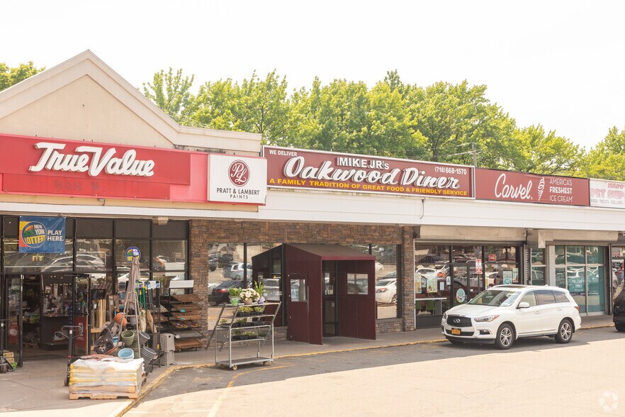 3155-3161 Amboy Rd, Staten Island, NY à louer - Photo de l’immeuble – Image 3 sur 6