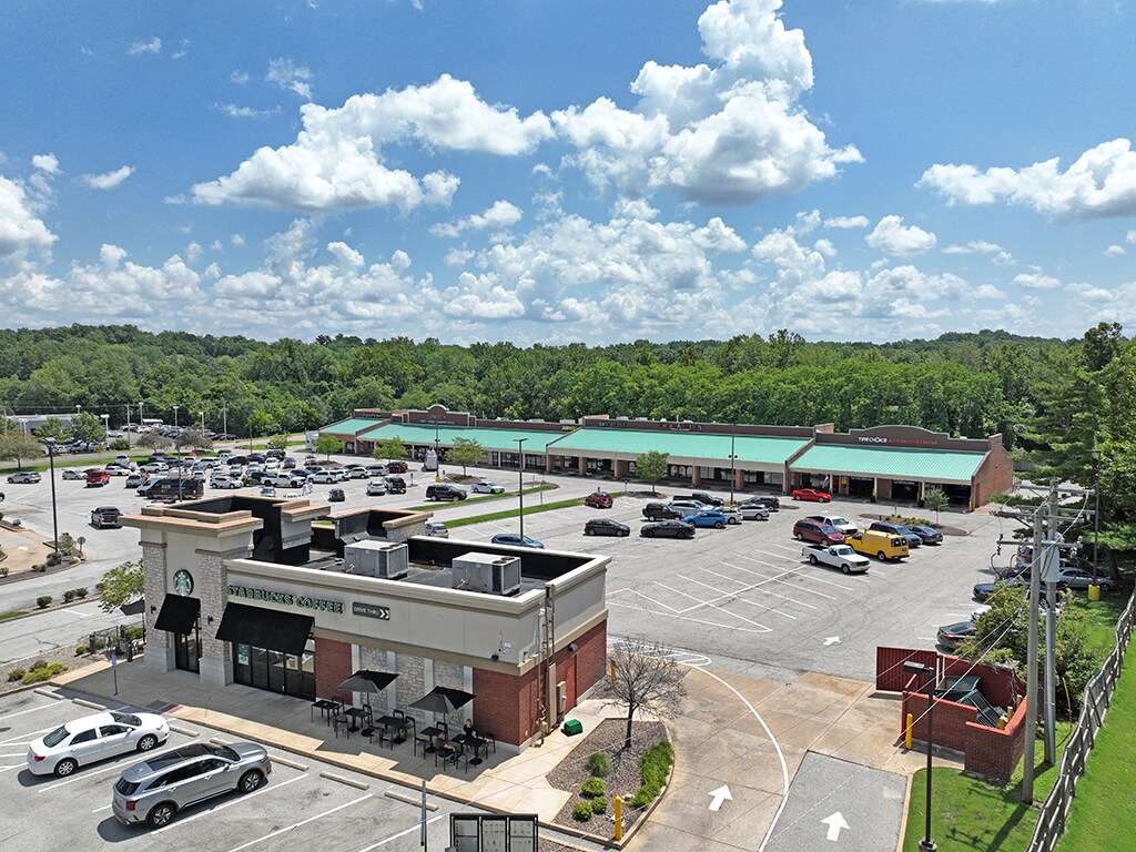 1250-1288 Old Orchard Ctr, Ballwin, MO à louer Photo de l’immeuble– Image 1 sur 2