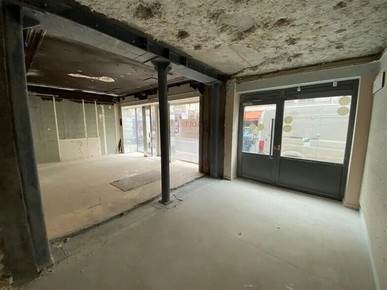 Local commercial dans Paris à louer - Photo de l’immeuble – Image 3 sur 5
