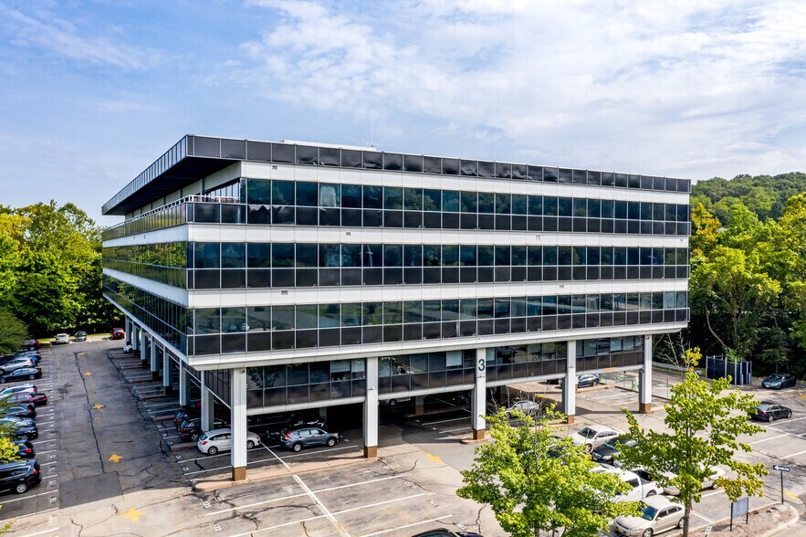 3 Garret Mountain Plz, Woodland Park, NJ à louer - Photo de l’immeuble – Image 1 sur 5