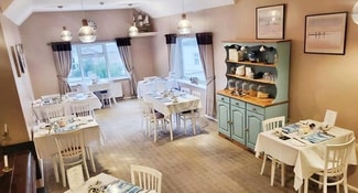 Plus de détails pour 22 Bridge Rd, Torquay - Hôtellerie à vendre
