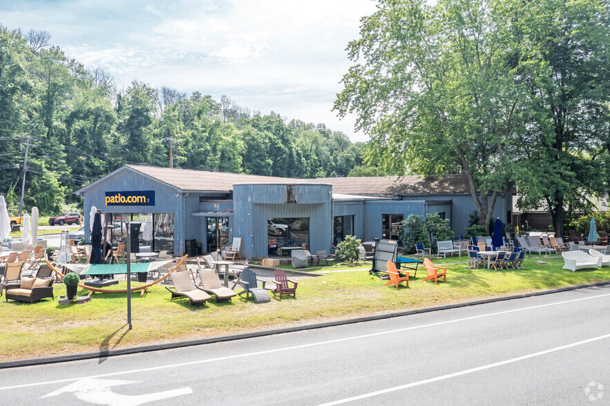 975 Ethan Allen Hwy, Ridgefield, CT à vendre - Photo de l’immeuble – Image 2 sur 3