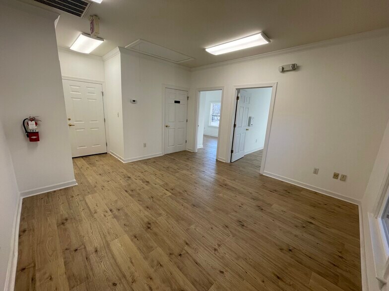 111 Windel Dr, Raleigh, NC à vendre - Photo de l’immeuble – Image 2 sur 21