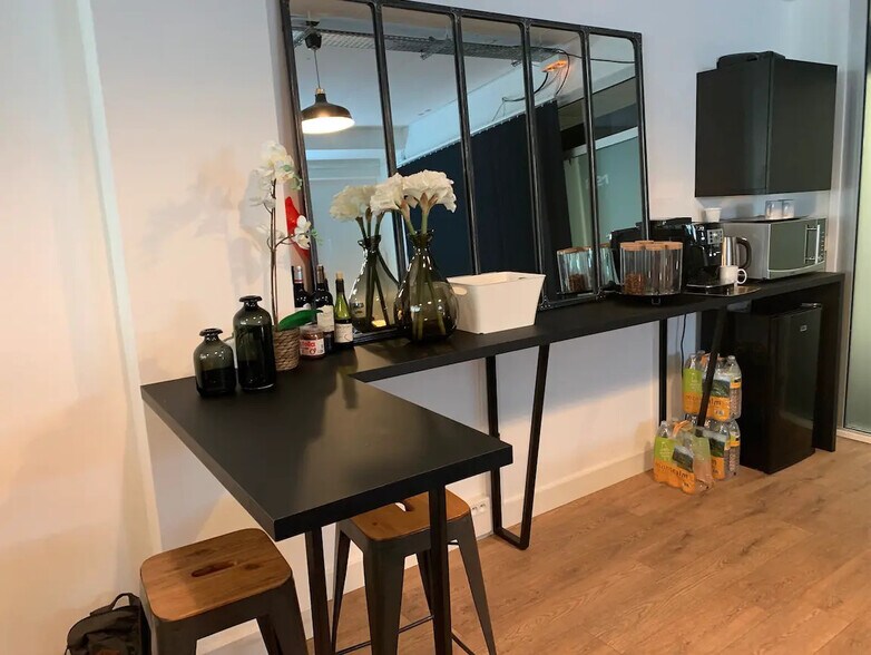 Bureau dans Paris à louer - Photo de l’immeuble – Image 1 sur 6