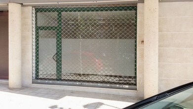 Local commercial dans Abrera, Barcelona à louer Photo de l’immeuble– Image 1 sur 7