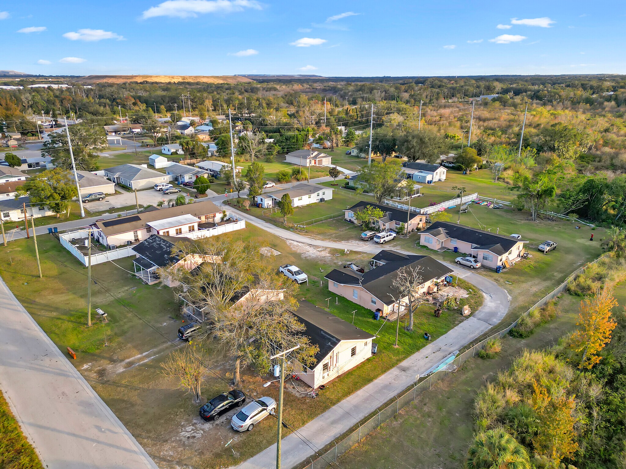 301 SW 3rd Ter, Mulberry, FL à vendre Photo principale– Image 1 sur 38