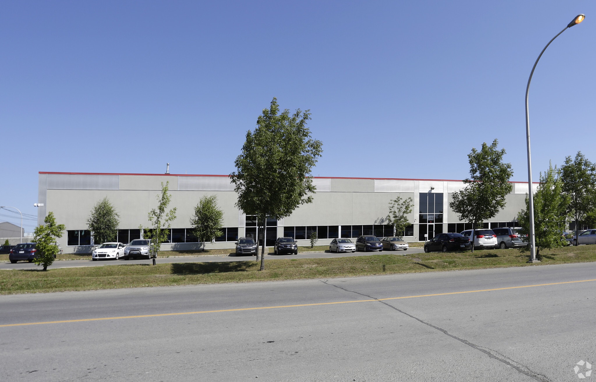 4243 Rue Marcel-Lacasse, Boisbriand, QC à vendre Photo principale– Image 1 sur 3