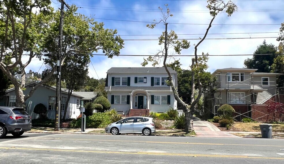 919 The Alameda, Berkeley, CA à louer - Photo de l’immeuble – Image 2 sur 8